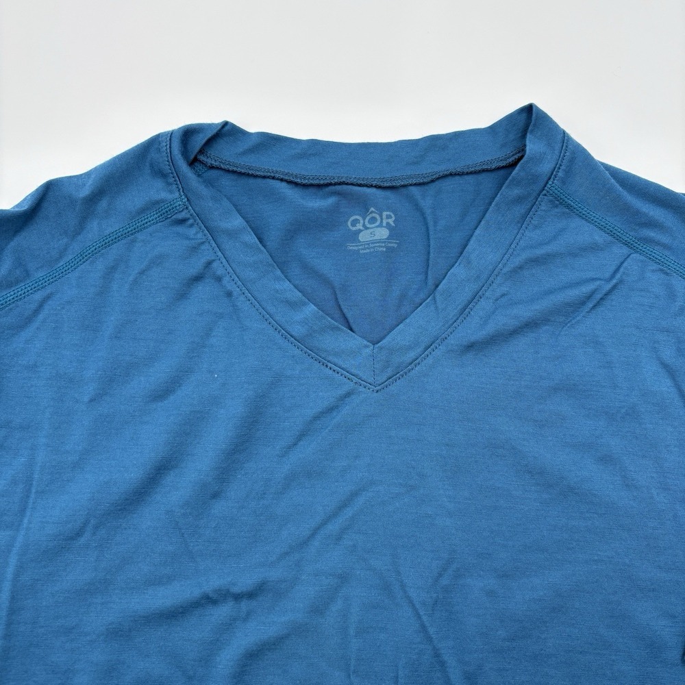 QOR Shirt Mens Small Blue Merino Wool V Neck Lightweight Gorpcore Casual Hiking